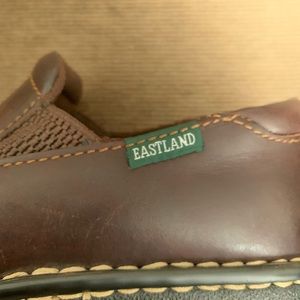 BROWN LEATHER EASTLAND SHOES